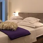 Pensión Stars Palace - And 3*