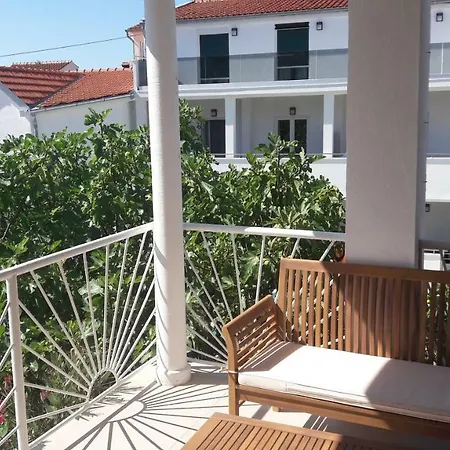 Gæstehus Stars Palace - And 3*