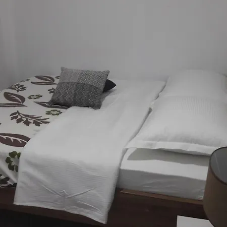 ゲストハウス Stars Palace - And イェゼラ