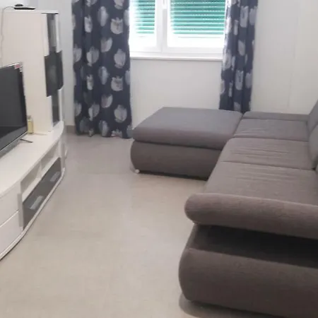 Stars Palace - And ゲストハウス 3*