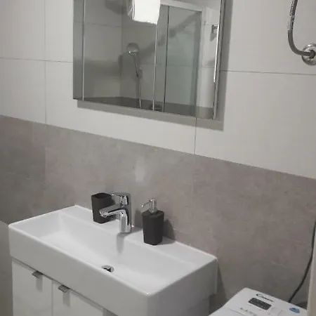 Stars Palace - And 3* Jezera