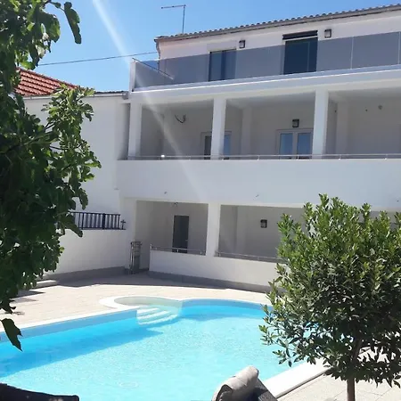 Guest house Stars Palace - And 4*