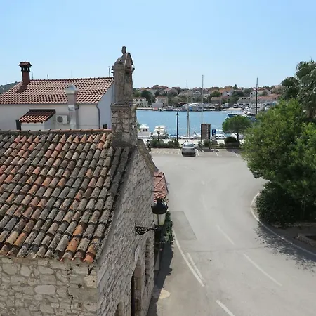 Stars Palace - And ゲストハウス 3*