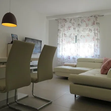 Stars Palace - And 3*