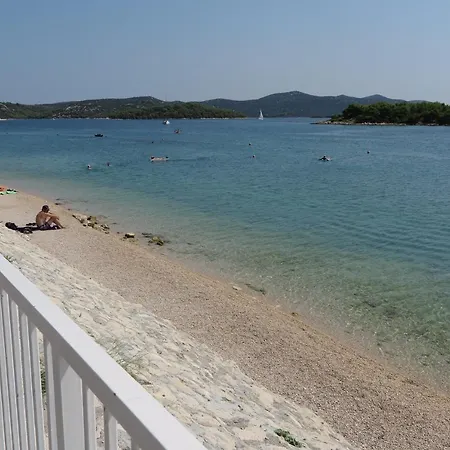 Stars Palace - And Gæstehus Jezera