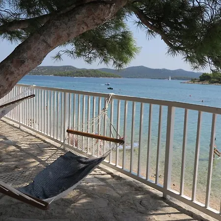 Stars Palace - And Gæstehus Jezera