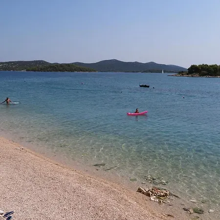 Stars Palace - And 3* Jezera