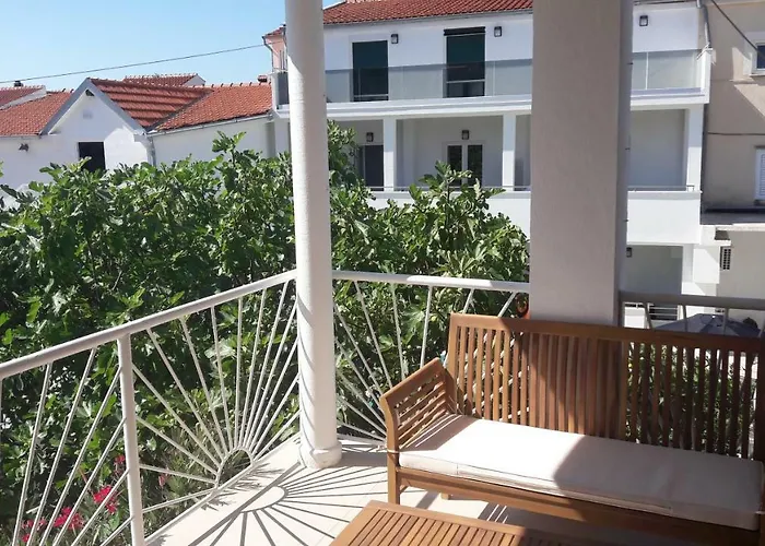 Gasthuis Stars Palace - And 3*