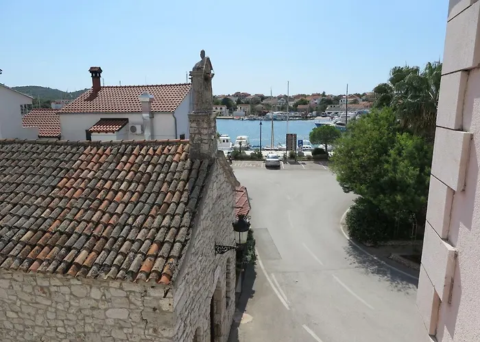 Stars Palace - And Guest house 3*