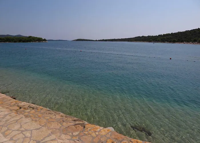 Stars Palace - And בית הארחה