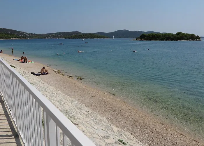 Stars Palace - And Gæstehus Jezera