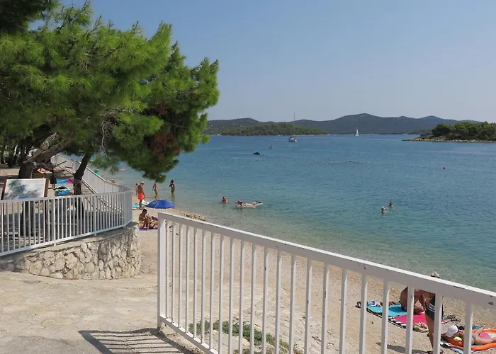 Stars Palace - And 3*