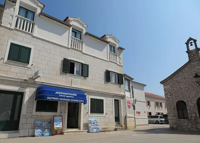 Stars Palace - And 3*